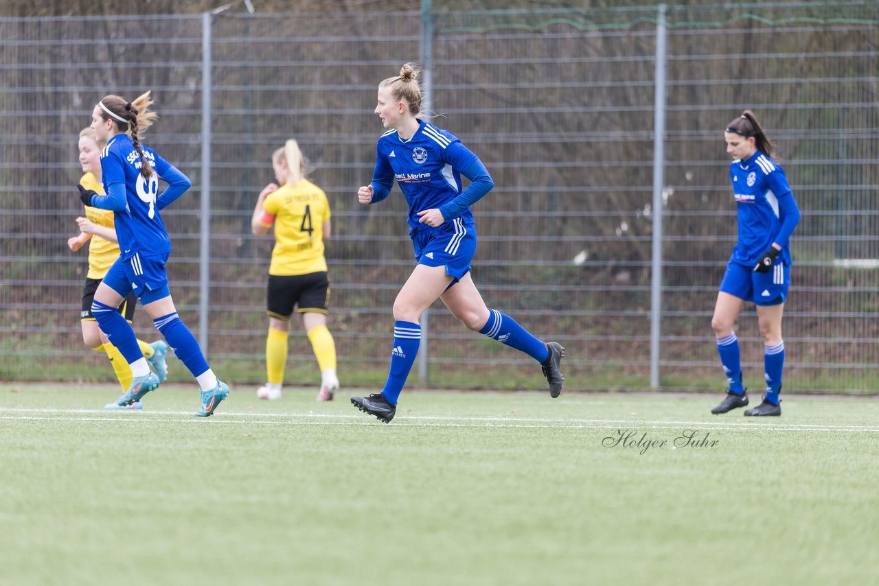 Bild 109 - F SSC Hagen Ahrensburg - SV Frisia Risum-Lindholm : Ergebnis: 1:2